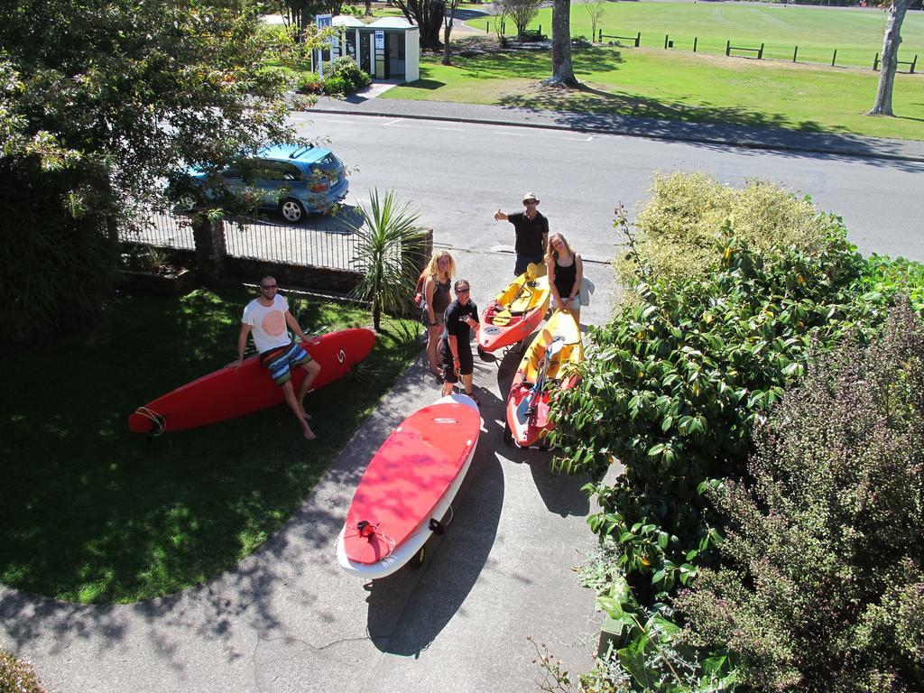 Bazil'S Backpackers Bbh Hostel & Surf School ويستبورت المظهر الخارجي الصورة