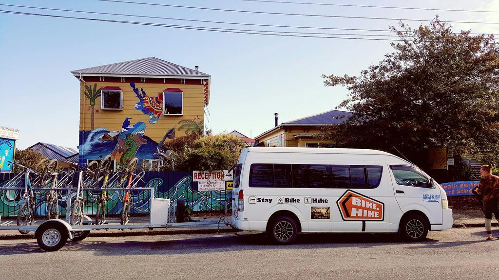 Bazil'S Backpackers Bbh Hostel & Surf School ويستبورت المظهر الخارجي الصورة